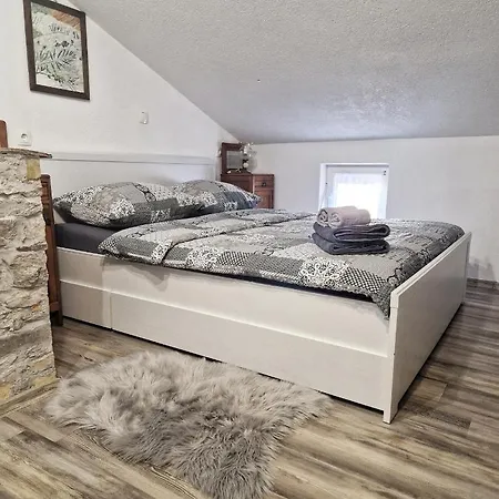 Sweet Room With A Terrace Roč Exterior foto